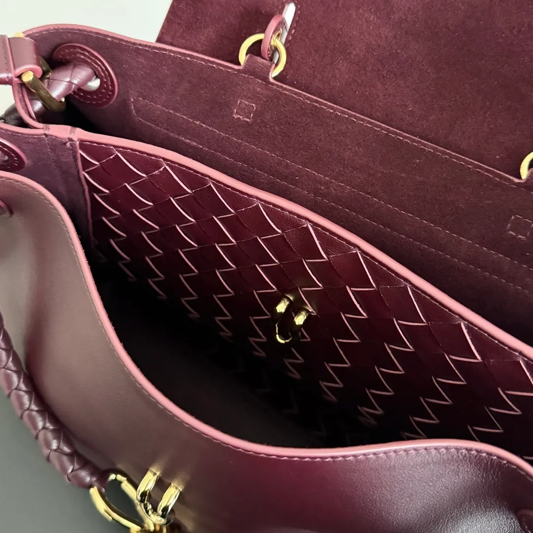 Batch 2360 Barro Red More Details